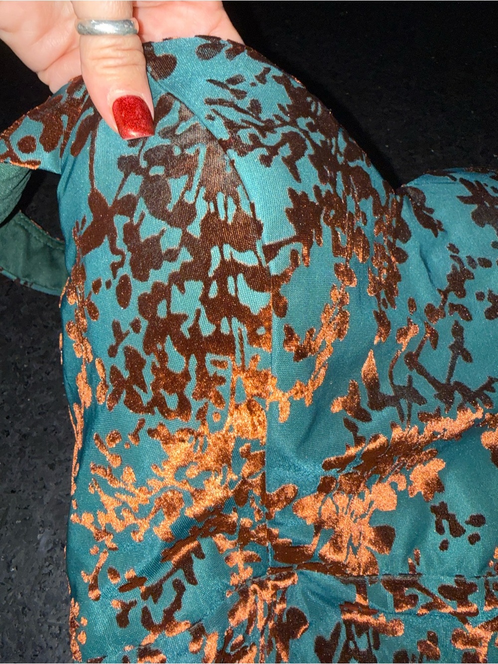 UEC “THE TEALIGHT” Off-Shoulder Green & VELVET Copper Floral Maxi Dress SZ 4 - Picture 15 of 17